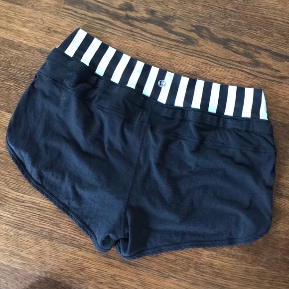 Lululemon lounge shorts - Picture 2 of 3